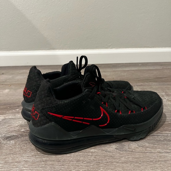 Nike Lebron 17 Black Red Grey “ Bred “ - Picture 2 of 3